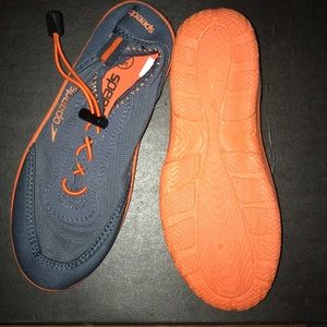 Speedo boy water shoes
